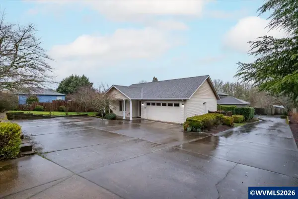 3929 SW Country Club Dr, Corvallis, OR 97333