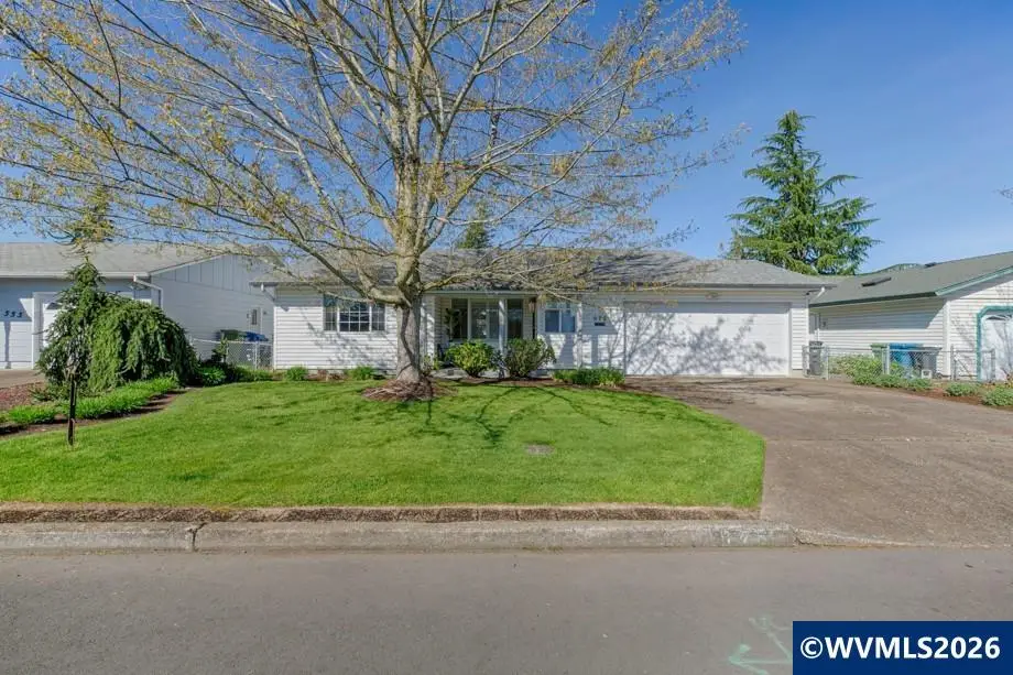 575 N Cascade Dr, Woodburn, OR 97071 - #1