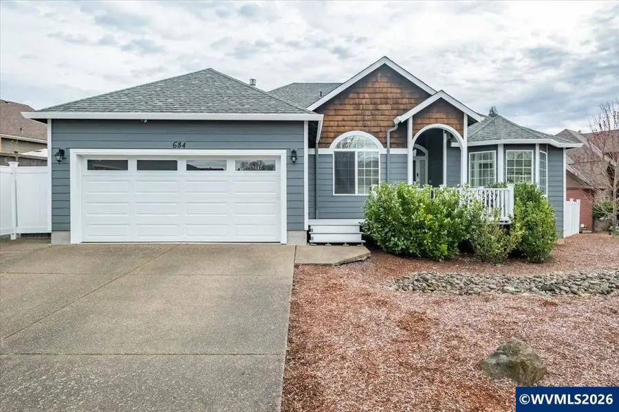 684 NW Jasper St, Dallas, OR 97338 - #2