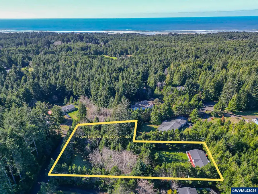 290 SW Newton Dr, Waldport, OR 97394 - #2