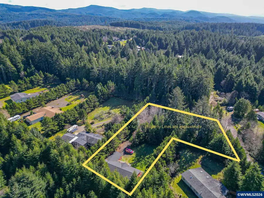 290 SW Newton Dr, Waldport, OR 97394 - #3