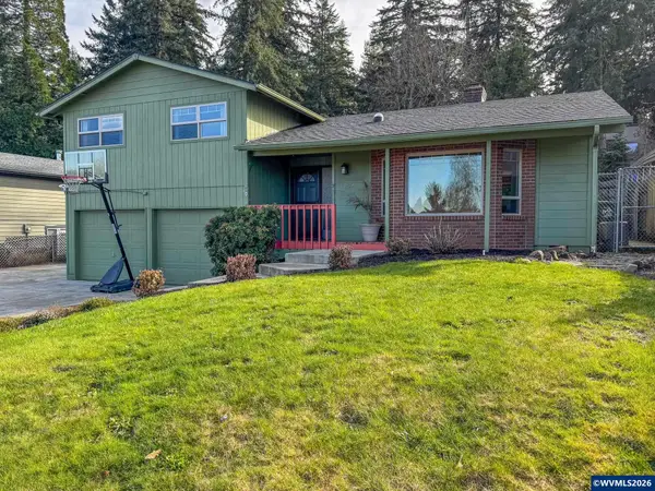 190  Kashmir St SE, Salem, OR 97306