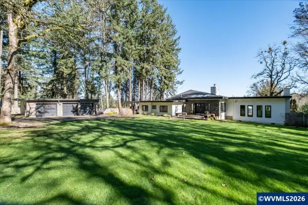 38597  Shady Oak Rd NE, Albany, OR 97322