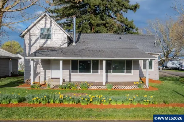 111 E 3rd St, Halsey, OR 97348