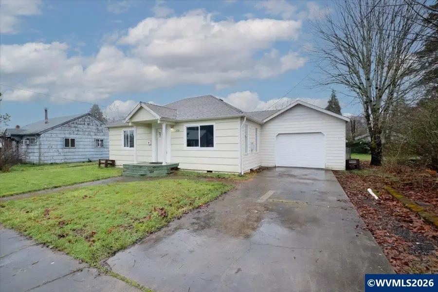 735  7th Av, Sweet Home, OR 97386 - #2