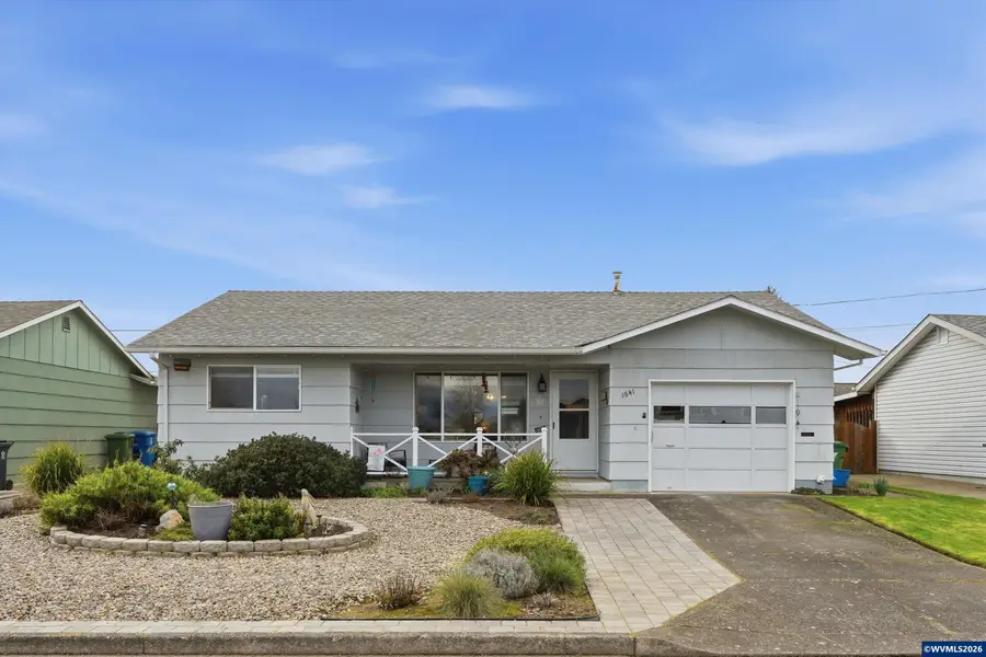 1841  Umpqua Rd, Woodburn, OR 97071 - #2