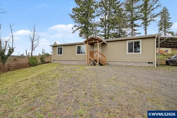 15 N Hillside Dr, Otis, OR 97368