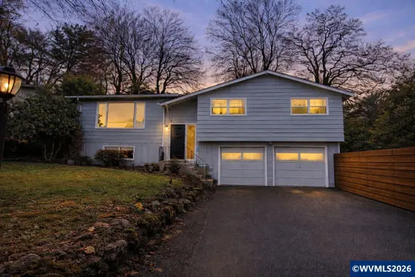 2042  Summit Av NW, Salem, OR 97304