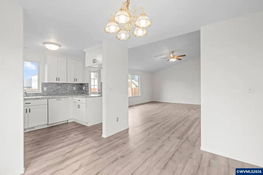 1667  Wendy St NE, Salem, OR 97305 - #3