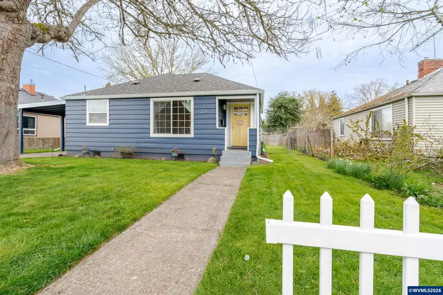 221  Jennings St, Lebanon, OR 97355 - #2