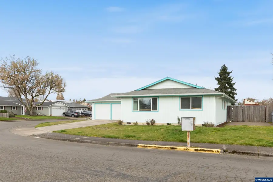 430  35th Av SE, Albany, OR 97322 - #2