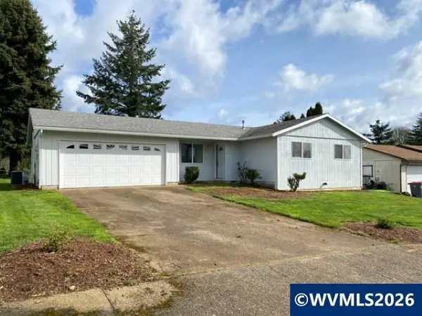 710 NE 5th St, Willamina, OR 97396