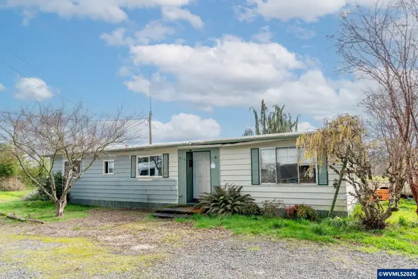 615  Vaughan Ln, Lebanon, OR 97355