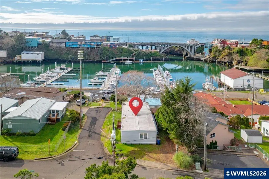 185 SE Bayview Av, Depoe Bay, OR 97341 - #2