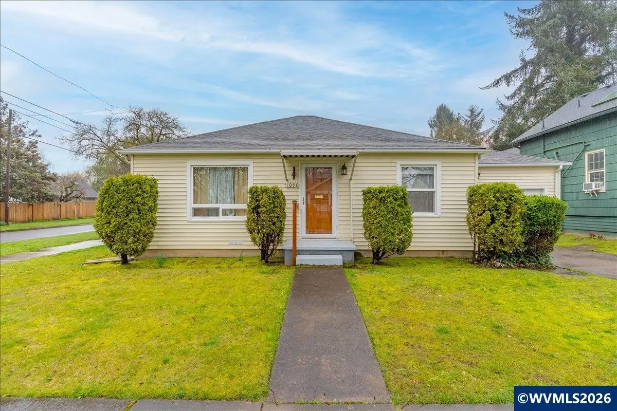 1090  15th St NE, Salem, OR 97301 - #1