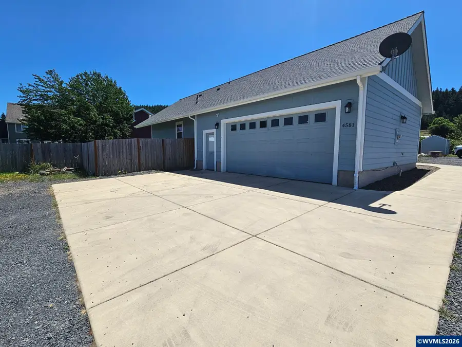 4581  Kalmia St, Sweet Home, OR 97386 - #3