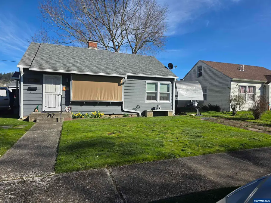 1585  Park Dr, Lebanon, OR 97355 - #2