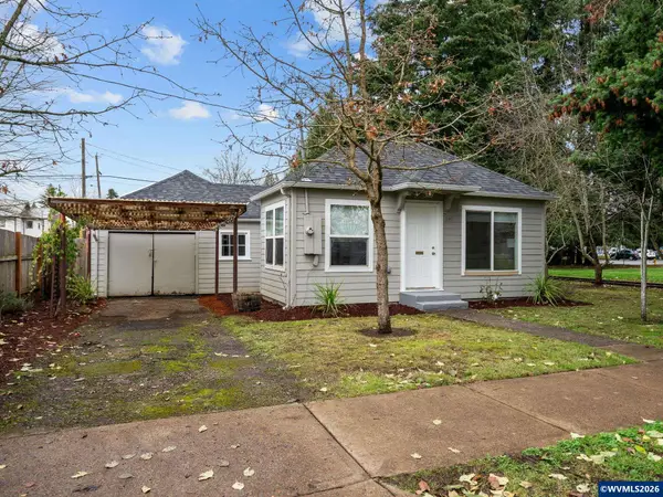 180  Eaton St, Lebanon, OR 97355