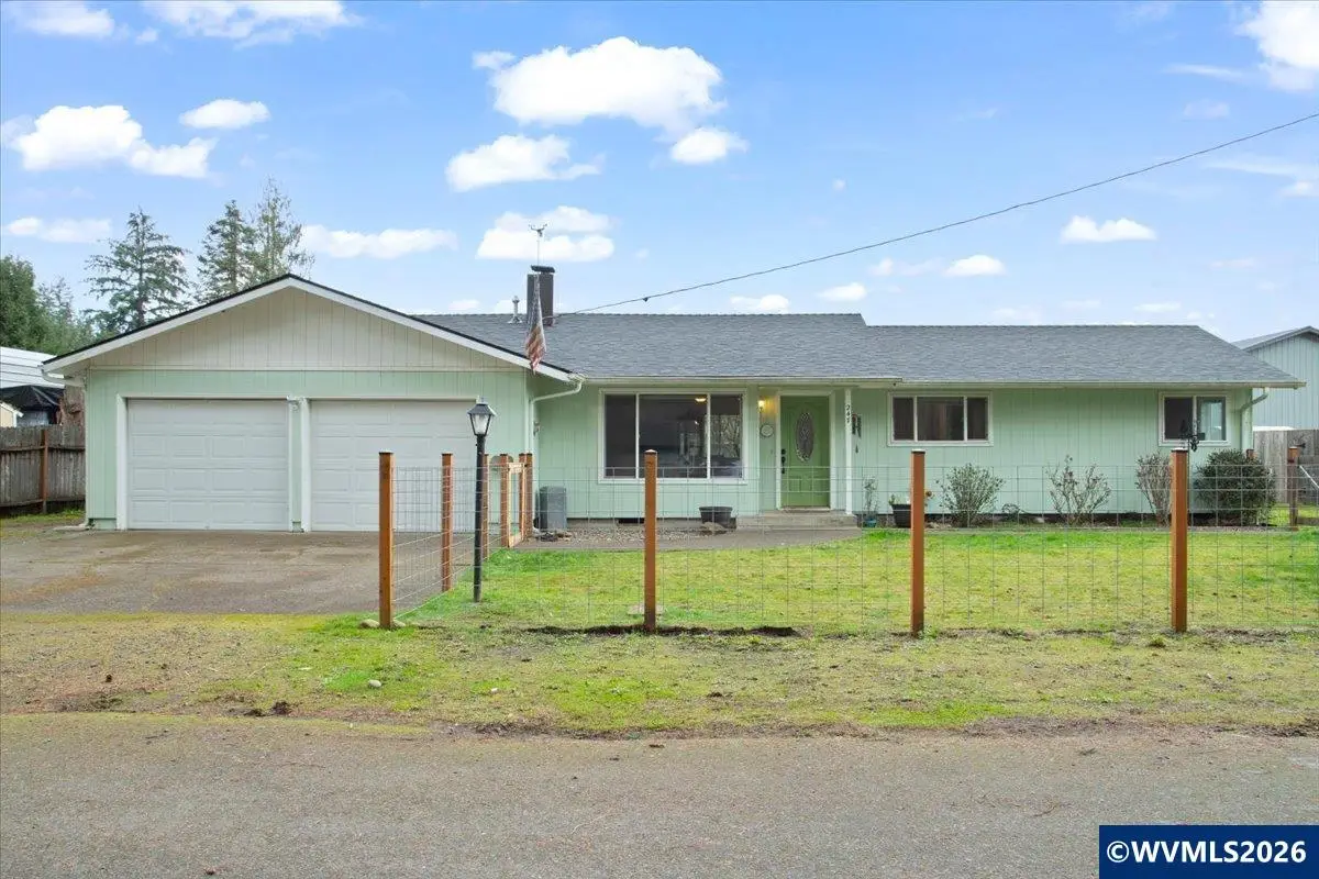 247  Cedar St, Lyons, OR 97358 - #1
