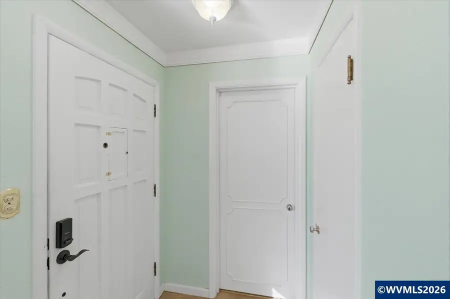 1303  10th Av SW, Albany, OR 97321 - #3