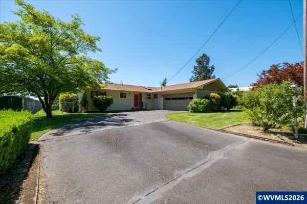 1907 SE Miller Av, Dallas, OR 97338