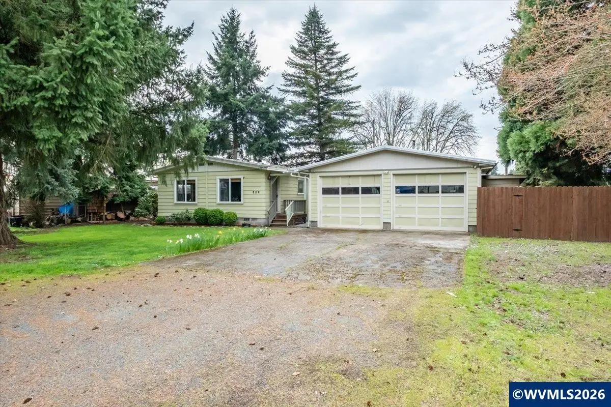 304  Moyer St, Brownsville, OR 97327 - #1