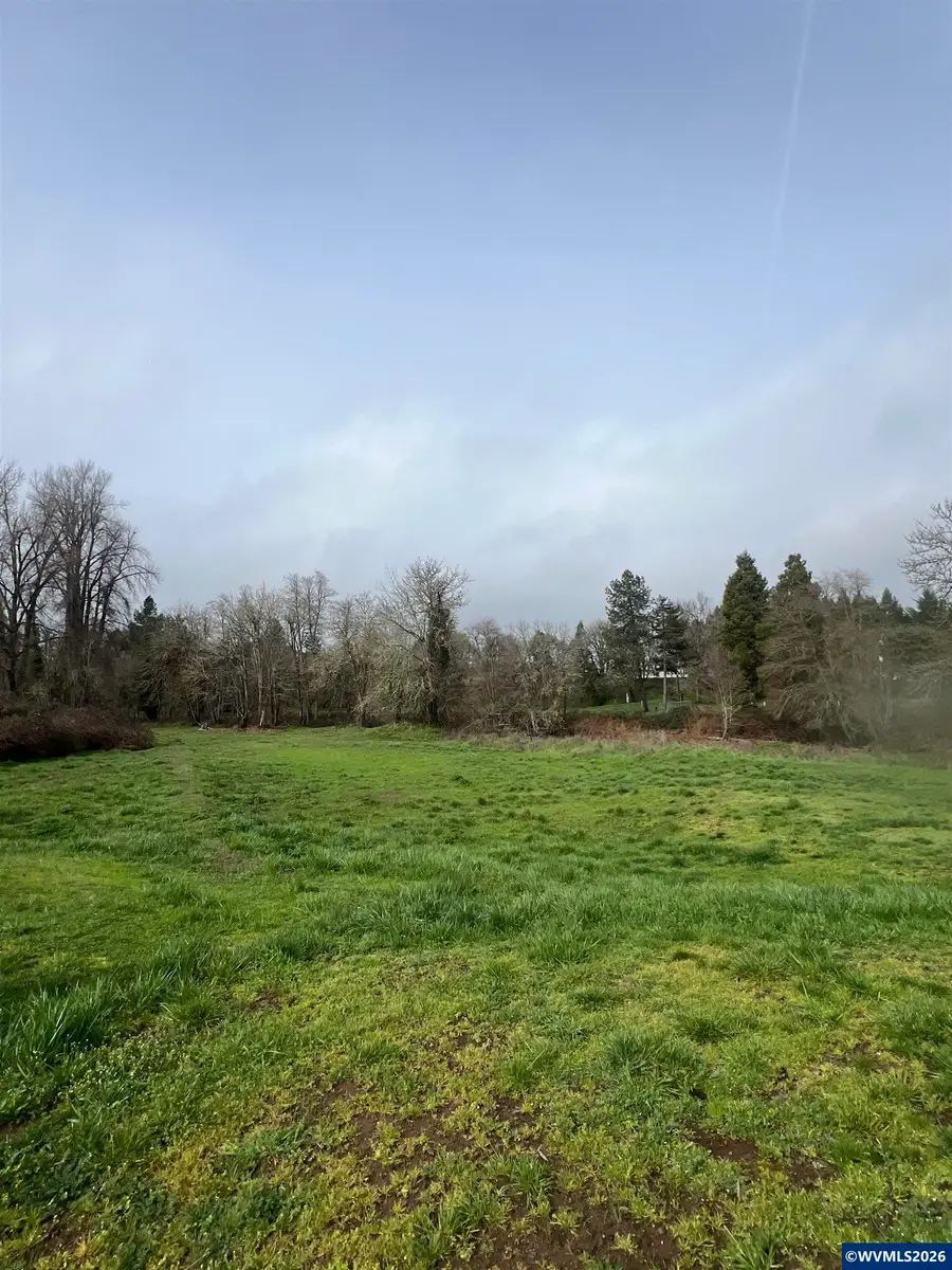 525 SW Levens St, Dallas, OR 97338 - #2