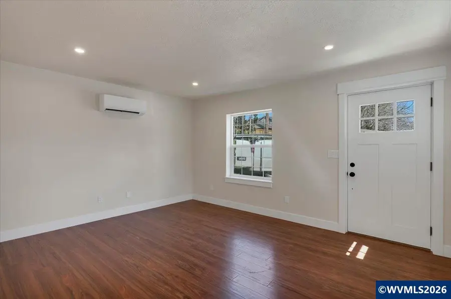 319 SW Church St, Dallas, OR 97338 - #2