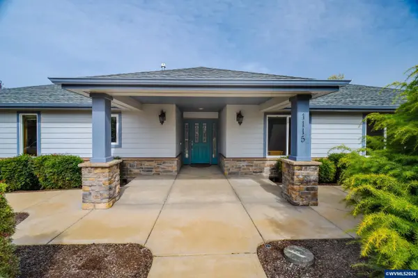 1115  Skookum Dr, Silverton, OR 97381