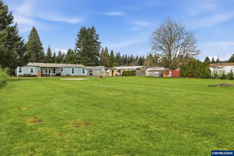 1205  37th Av, Sweet Home, OR 97386 - #3