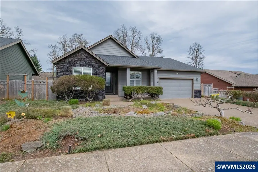 436 NW Ivy Av, Dallas, OR 97338 - #3