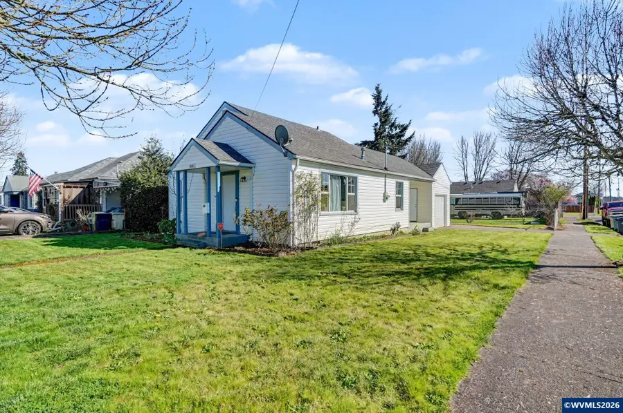 1098 SW 13th Av, Albany, OR 97321 - #2