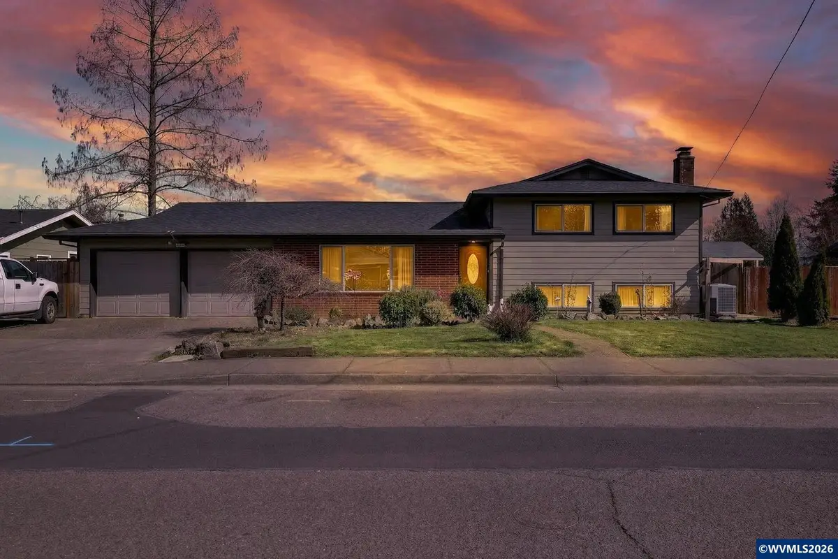 4274  5th St, Hubbard, OR 97032 - #1