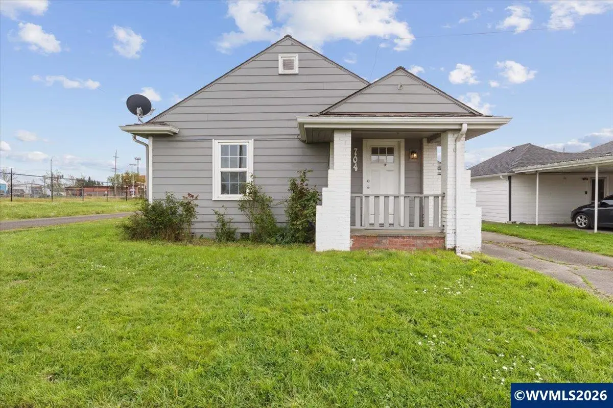 704  16th Av SW, Albany, OR 97321 - #1