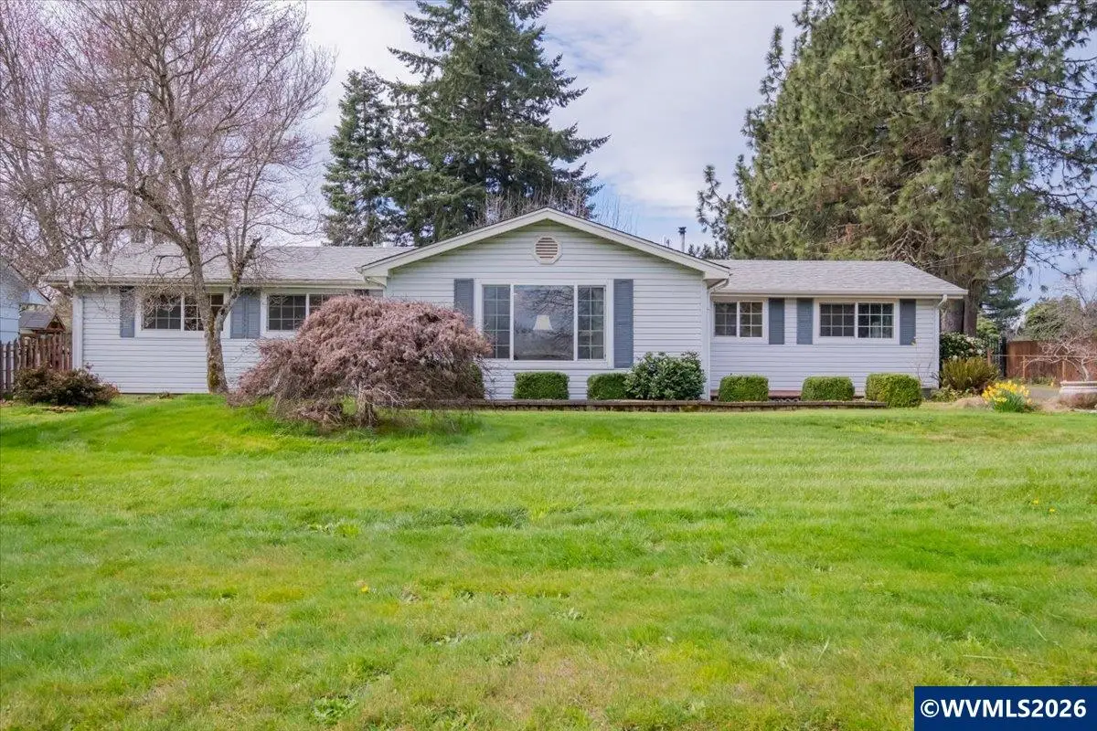 255 SE Hawthorne Av, Dallas, OR 97338 - #1