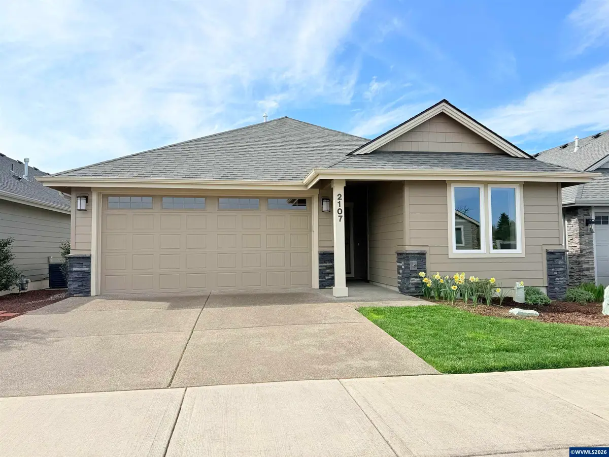 2107 SE Academy St, Dallas, OR 97338 - #1