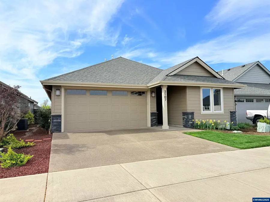 2107 SE Academy St, Dallas, OR 97338 - #2