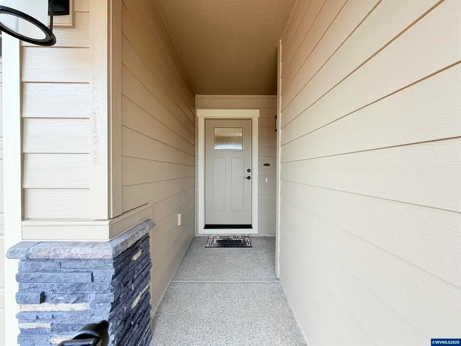 2107 SE Academy St, Dallas, OR 97338 - #3