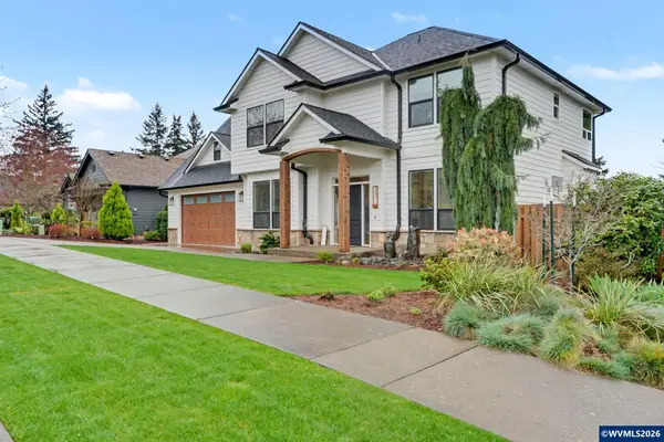 555  Yapa Dr, Silverton, OR 97381