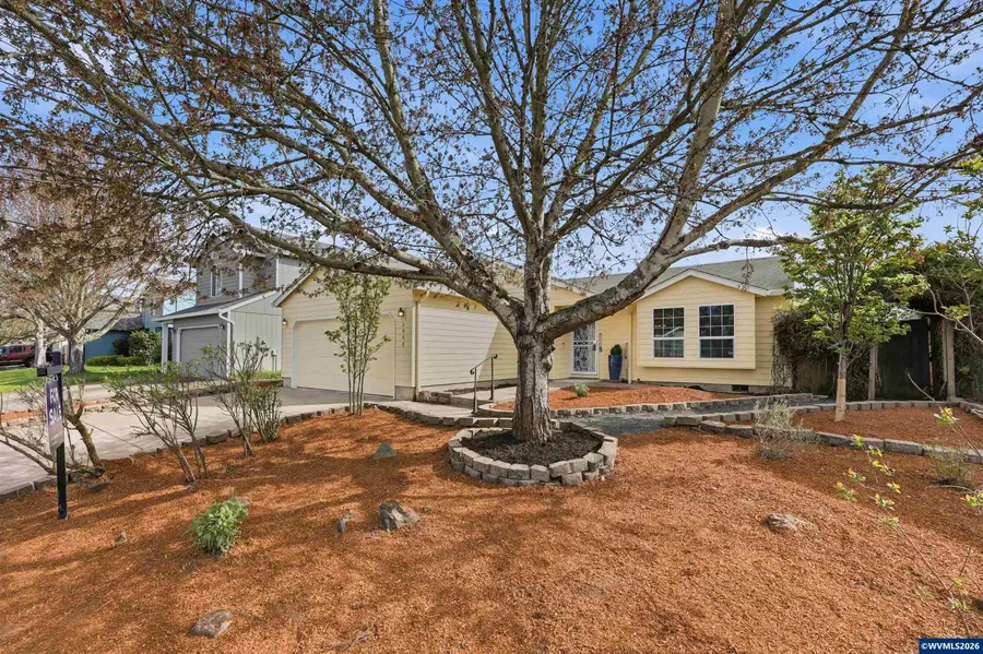 3086 SE 23rd Av, Albany, OR 97322 - #2