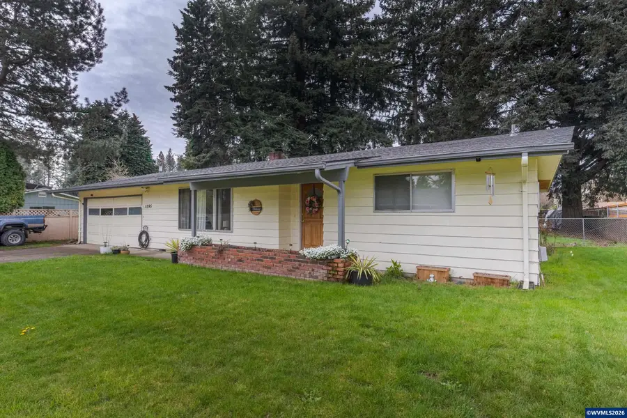 1095 N Manzanita St, Canby, OR 97013 - #3