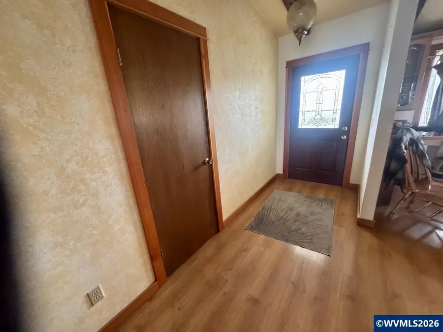 634  Cessna St, Independence, OR 97351 - #2