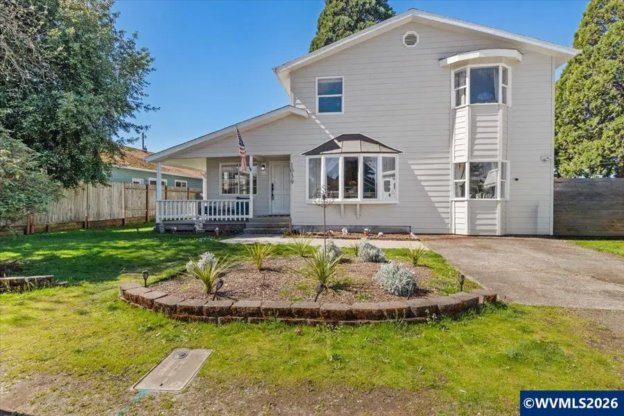 1039 N 4th Av, Stayton, OR 97383 - #3