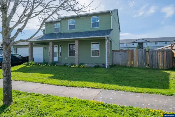 1298  Kees St, Lebanon, OR 97355