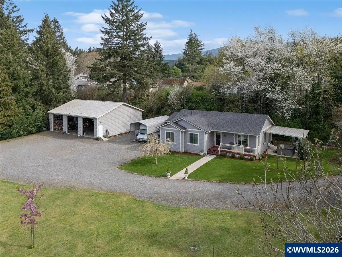 622 SE 4th Av, Mill City, OR 97360 - #1