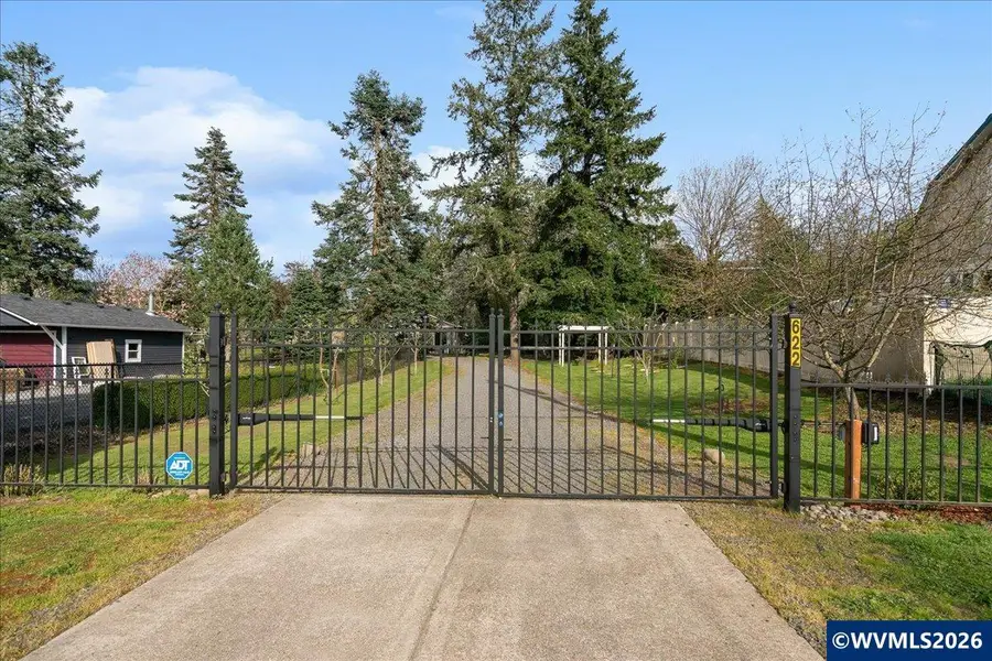 622 SE 4th Av, Mill City, OR 97360 - #2