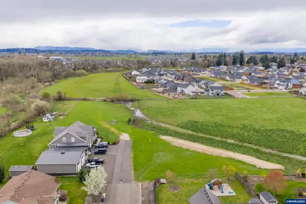 3250  Lauren Av, Albany, OR 97321