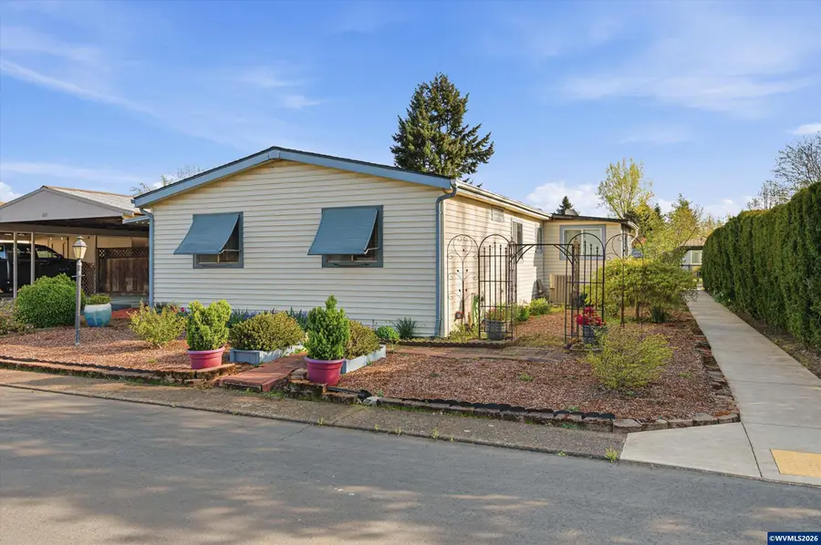 450 SE LaCreole Dr, Dallas, OR 97338 - #2