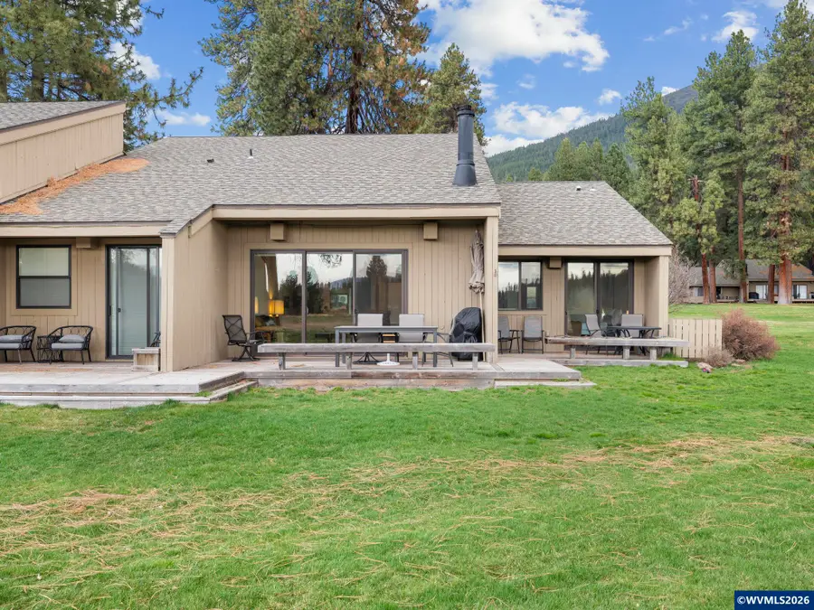 12900  Hawks Beard #13, Sisters, OR 97759 - #3