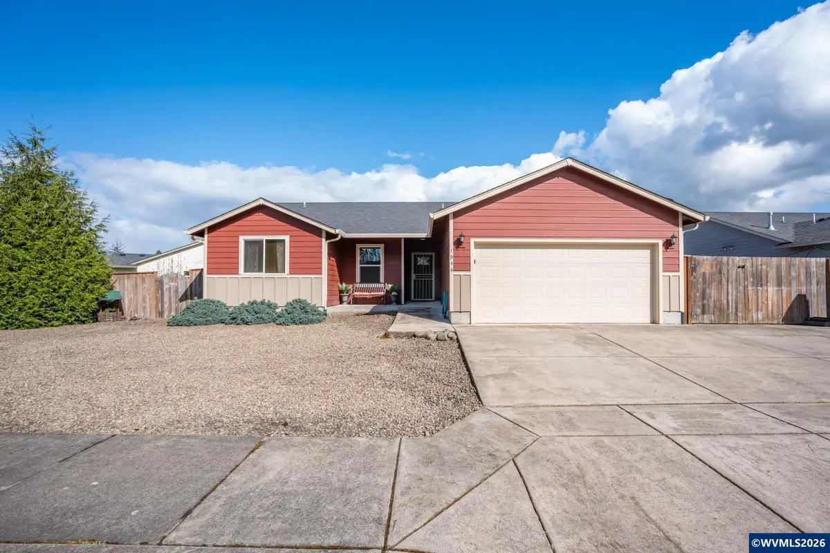 1944  37th Cir, Sweet Home, OR 97386 - #1